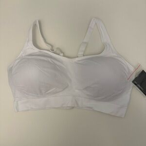 Underoutfit 459 The Comfort Shaping Bra with Adjustable Straps